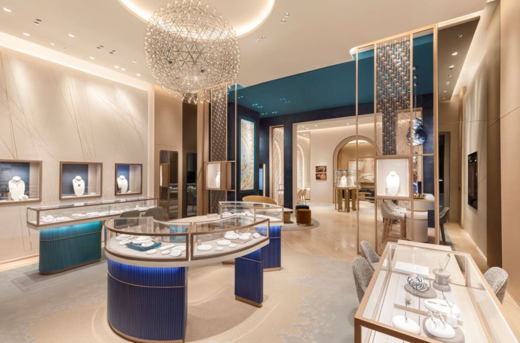 Fred Jewelry the creation of the first boutique shop in Dubai (2)